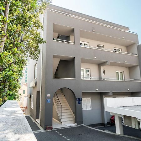 Apartments And Rooms Vuleta, Close To The Beach Makarska Esterno foto
